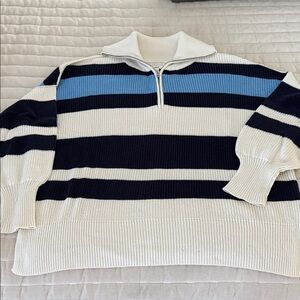 Aerie Women's 100% cotton Zip-Up Sweater - Navy, Blue, and White size: S ✨